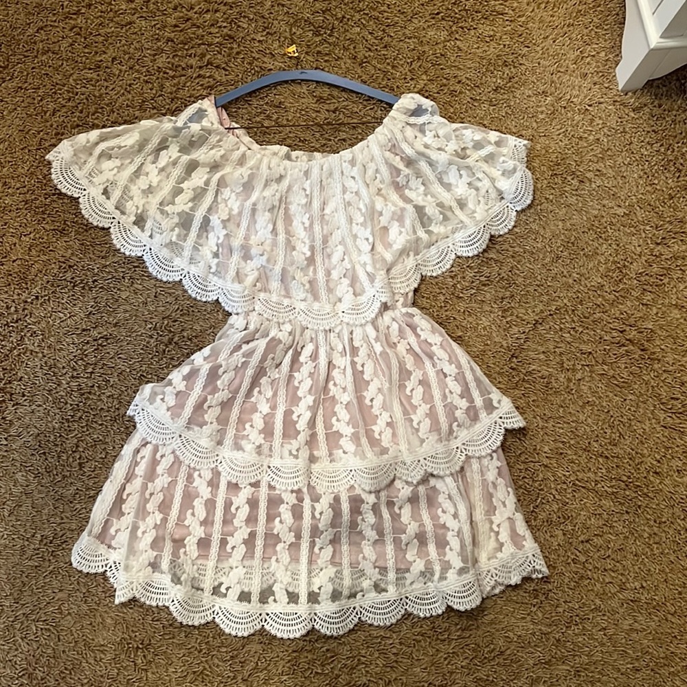 Show me your MuMu white lace dress